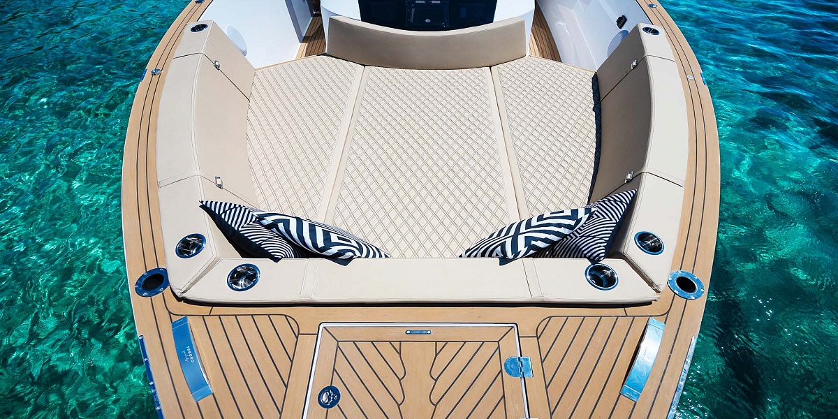 Аренда яхты Tesoro 40 на Миконосе